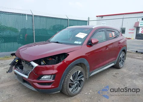 2020 Hyundai Tucson Sport z USA, uszkodzony, nr VIN KM8J3CAL9LU231669